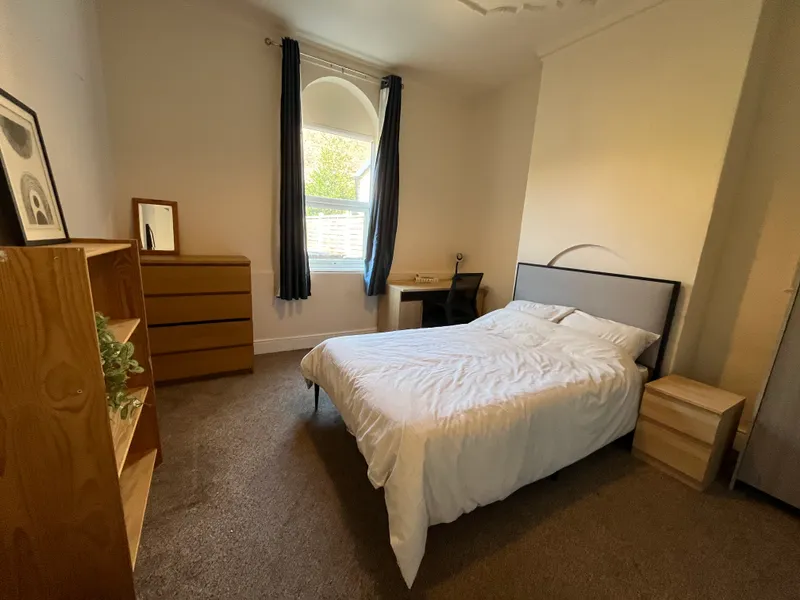 4 Bed West End Student House  // Jul 2026 - Image 14